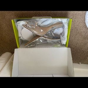 Never worn Gianna Bini clear heels!